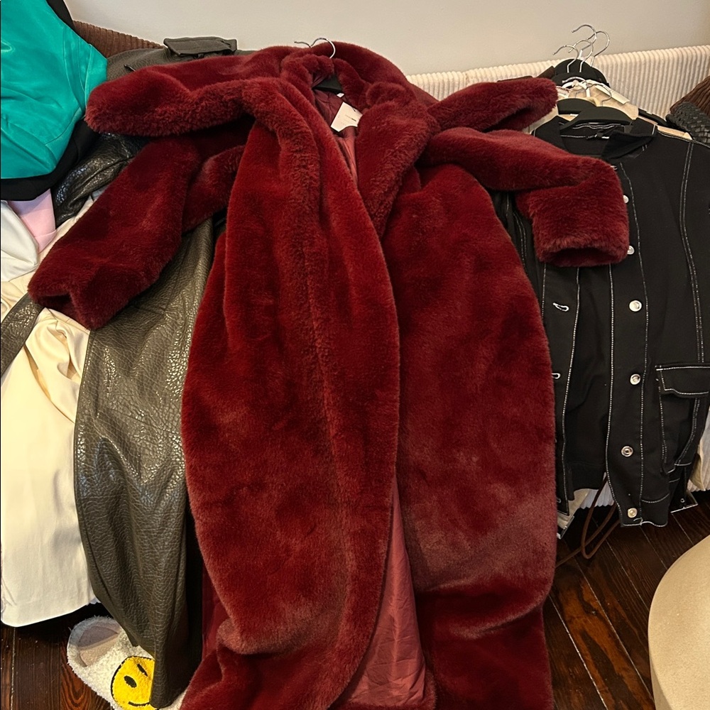 GN Cherry Red Faux Fur